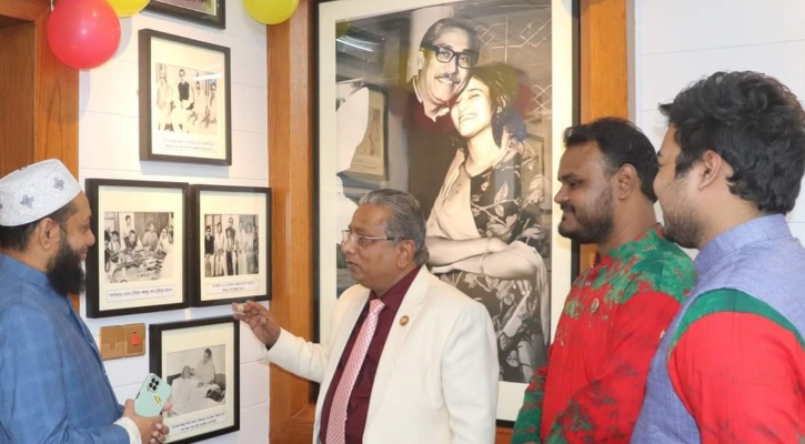 নওগাঁ মেডিকেল কলেজে বঙ্গবন্ধু কর্নার উদ্বোধন